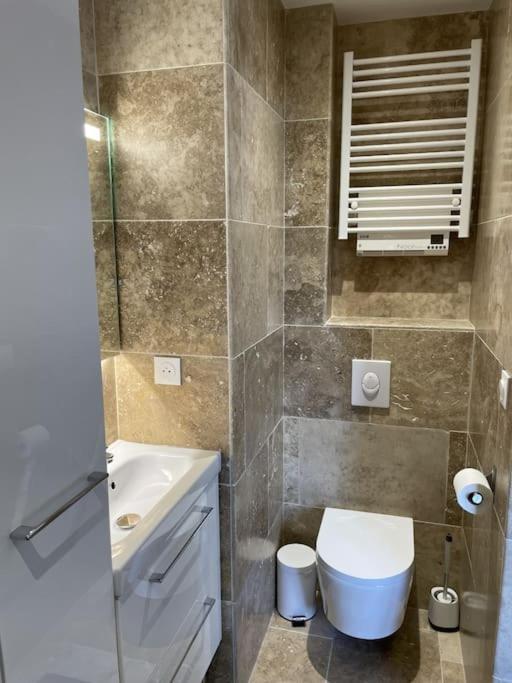 Magnifique Appartement T3 Tout Confort Perpignano Esterno foto